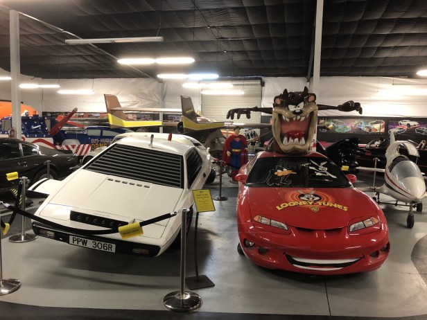 Bond Lotus Esprit S1 and Looney Tunes Race Car