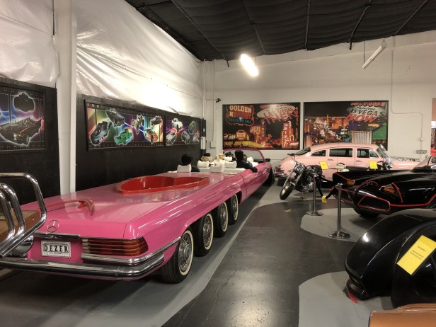 40 ft Pink Hot Tub Convertible Limo